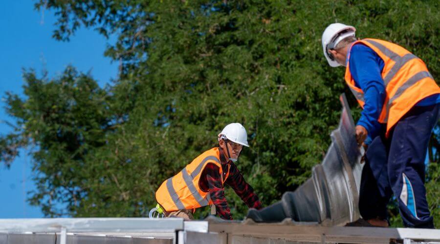 Professional new roof installation services in Thornton, WA